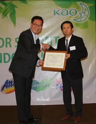 henkel-indonesia-wins-kaos-top-winner-award-for-second-year