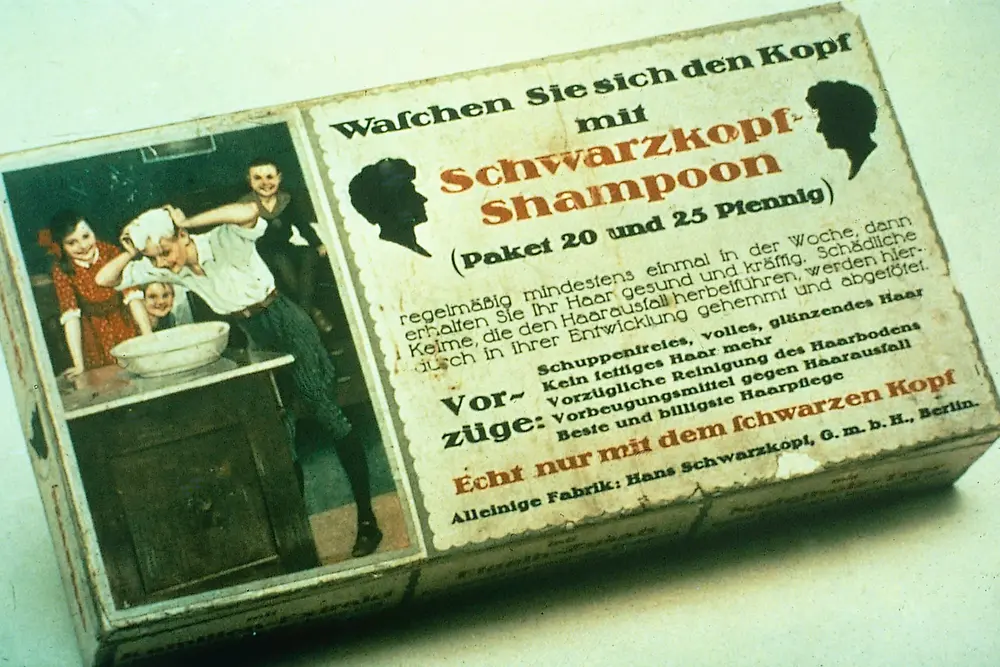 
1903: Shampoon is the first Schwarzkopf powder shampoo in Germany.