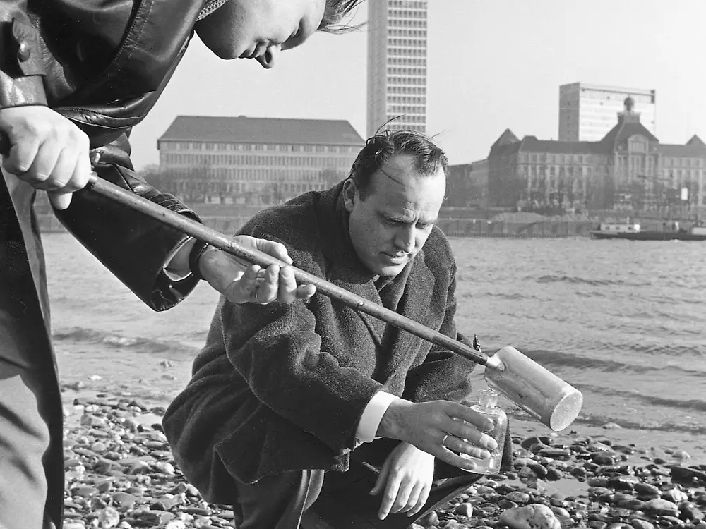 
As early as 1958, Henkel began systematically monitoring the Rhine River and its tributaries for detergent substances.